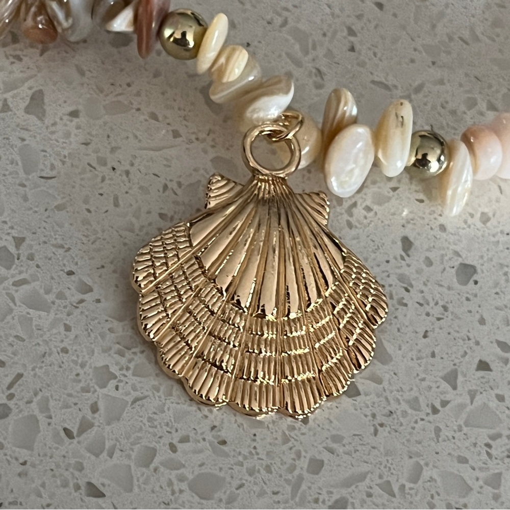 Natural Stone Bead Necklace, Boho Style Metal Seashell Pendant - Picture 7 of 9